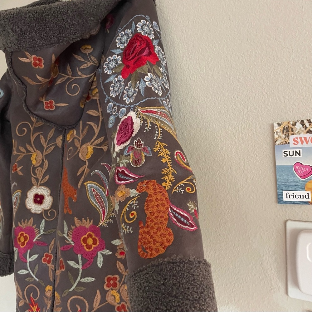 Johnny Was Saturna Faux Suede Coat Embroidered Charcoal Size Small NWT - Picture 8 of 10